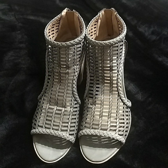 Report Stack Heels - Picture 2 of 7